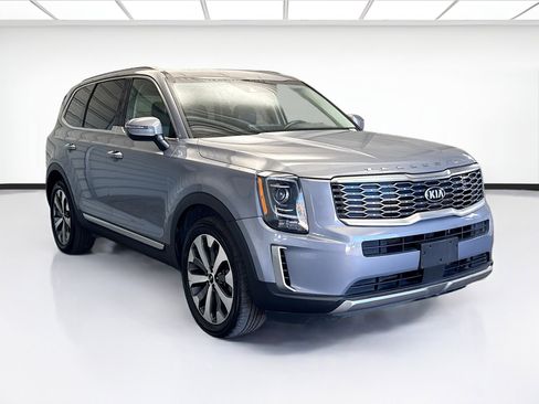 Used 2020 Kia Telluride S image 3