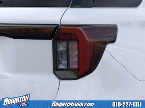 Used 2026 Ford Explorer ST-Line w/ ST-Line Street Pack image 22
