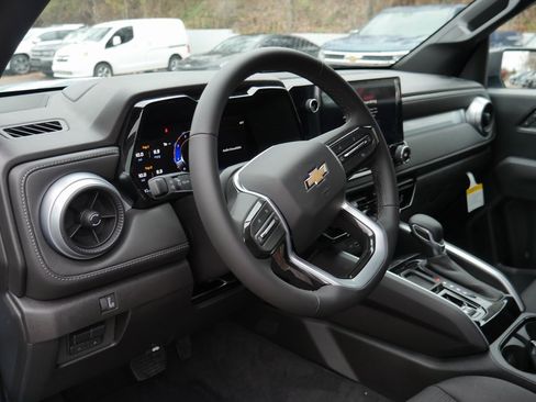 New 2026 Chevrolet Colorado LT image 10