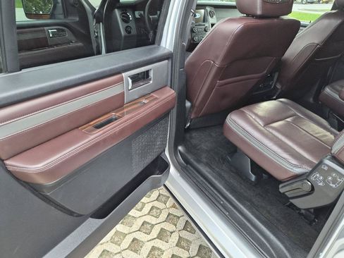 Used 2017 Ford Expedition EL Platinum AWD/4WD image 12