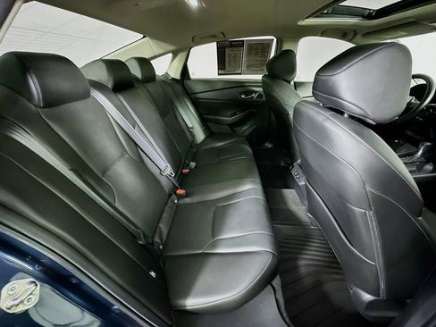 Used 2024 Honda Accord Touring image 11