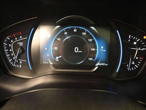 Used 2019 Hyundai Santa Fe Limited FWD image 12