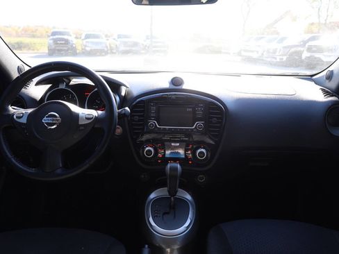 Used 2017 Nissan Juke SV image 14