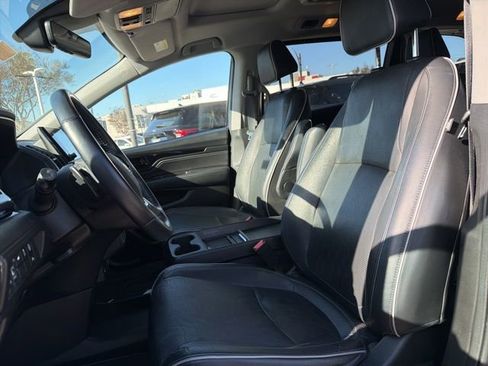 Used 2022 Honda Odyssey Elite image 17