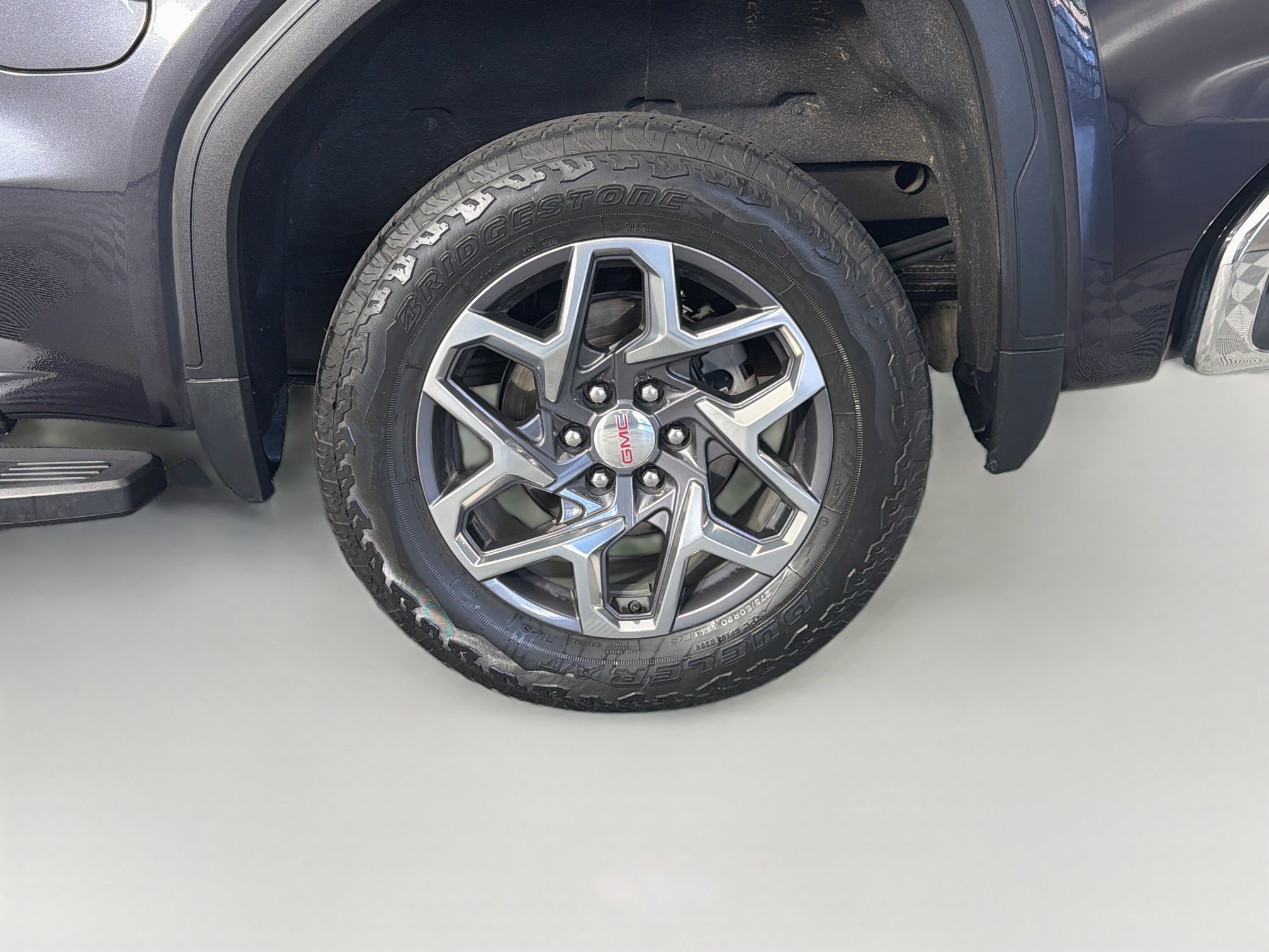 Used 2022 GMC Sierra 1500 SLT w/ SLT Premium Plus Package AWD/4WD image 11