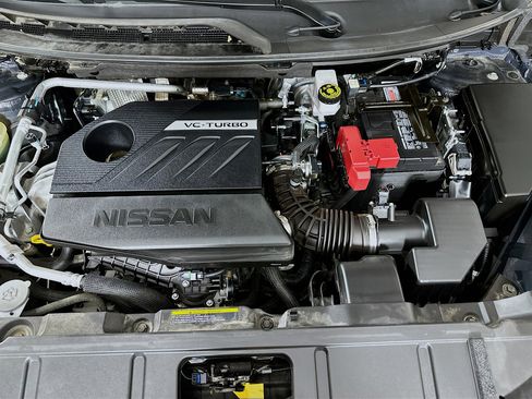 Used 2023 Nissan Rogue SV w/ SV Premium Package image 32