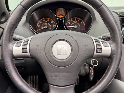 Used 2009 Saturn Sky Ruby Red image 28