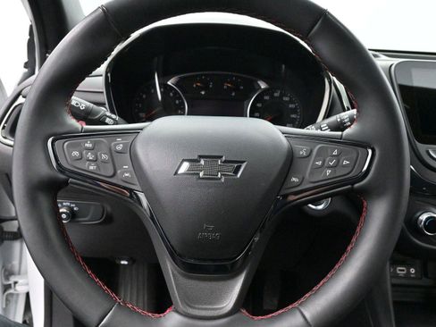 Used 2023 Chevrolet Equinox RS FWD image 17
