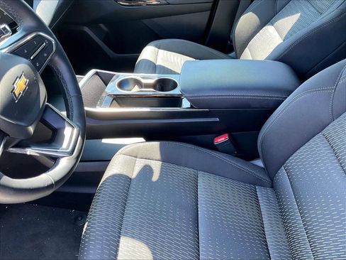 Used 2025 Chevrolet Equinox LT AWD/4WD image 20