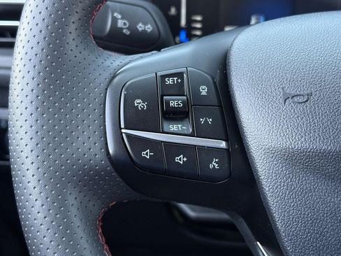 Used 2024 Ford Escape ST-Line w/ Tech Pack #1 FWD image 16