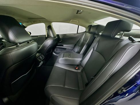 Used 2023 Lexus ES 350 w/ Accessory Package (Z2) image 28