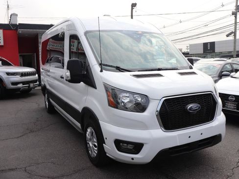 Used 2025 Ford Transit 350 XLT RWD image 7