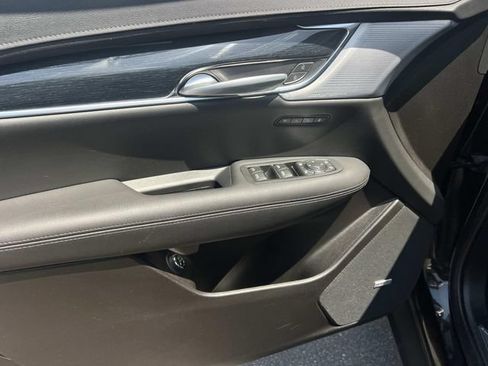 Certified 2024 Cadillac XT5 Premium Luxury AWD/4WD image 15