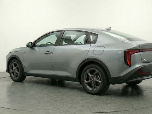 Used 2025 Kia K4 FWD image 6