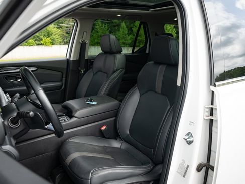 Used 2023 Honda Pilot Touring image 15