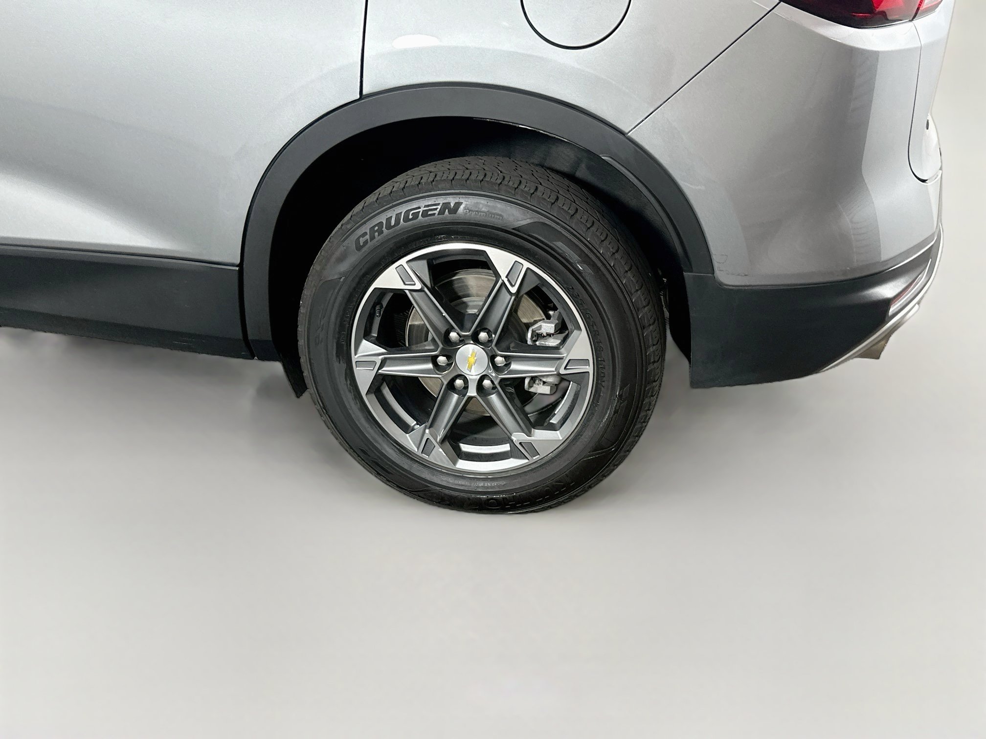 Used 2025 Chevrolet Blazer LT FWD image 11