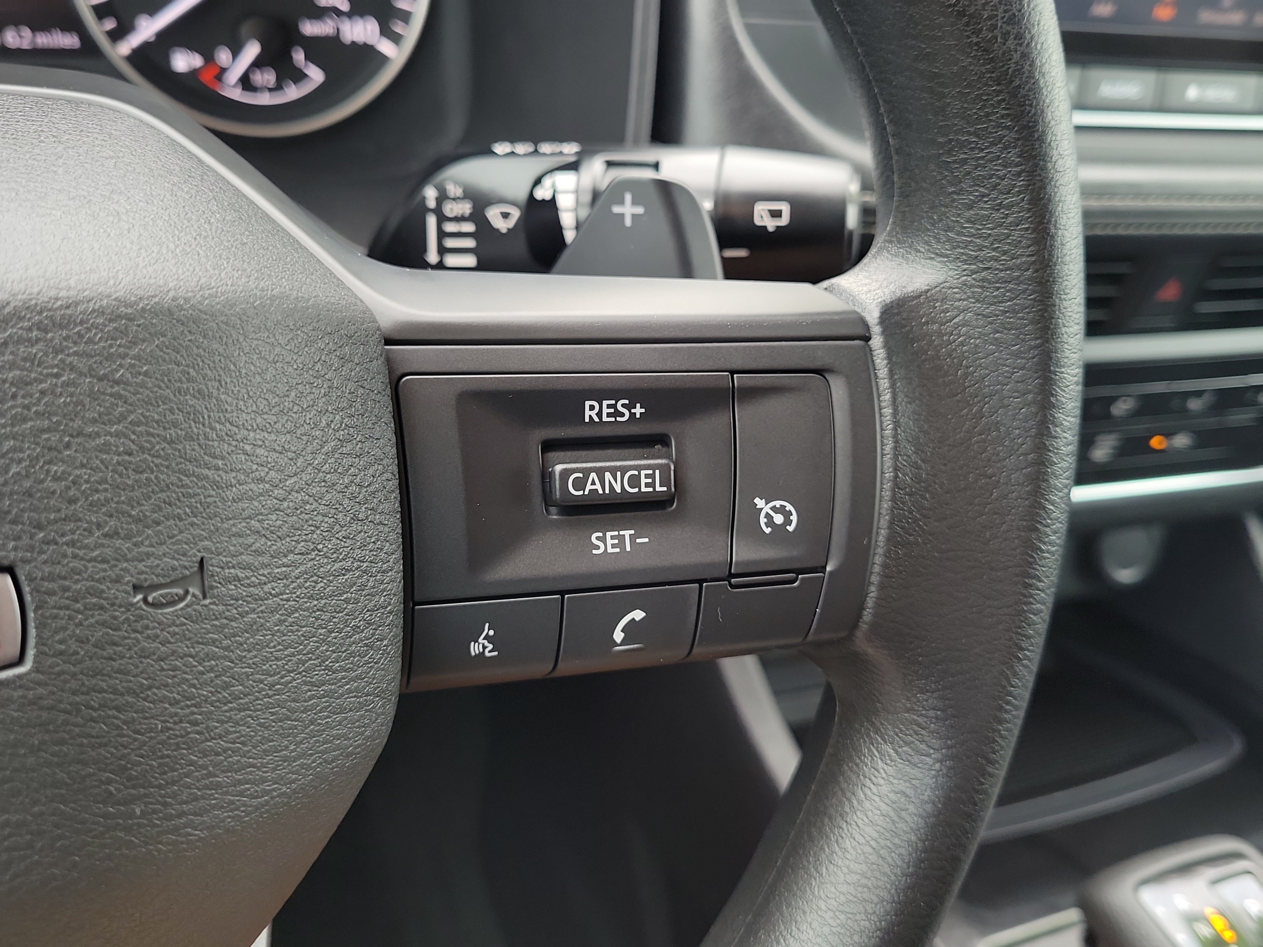 Certified 2025 Nissan Rogue S FWD image 21