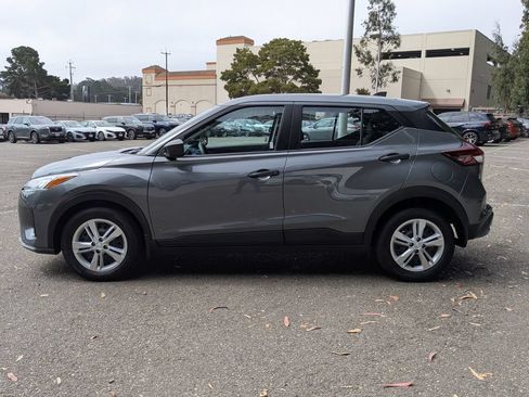 Used 2025 Nissan Kicks Play S FWD image 8