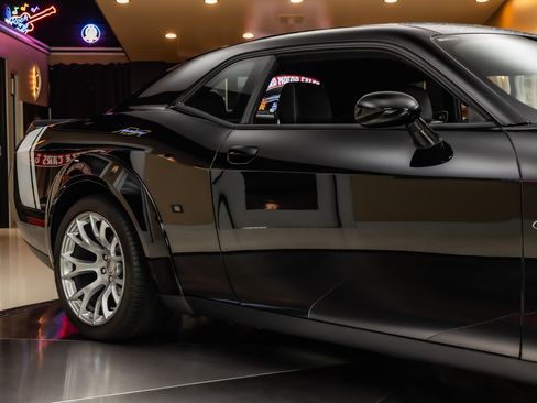 Used 2023 Dodge Challenger SRT Hellcat Redeye RWD image 21