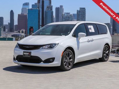 Used 2018 Chrysler Pacifica Touring Plus w/ S Appearance Package