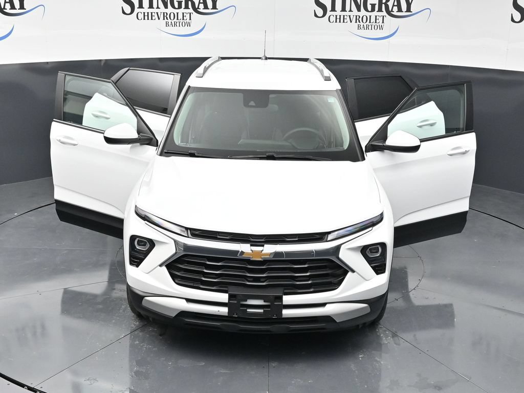 Used 2025 Chevrolet TrailBlazer LT FWD image 35