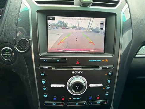 Used 2016 Ford Explorer Sport w/ Equipment Group 401A AWD/4WD image 29
