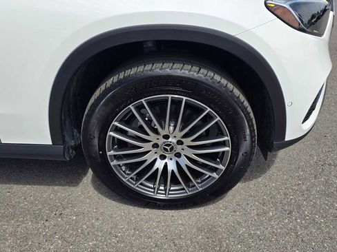 Used 2026 Mercedes-Benz GLC 300 4MATIC image 9