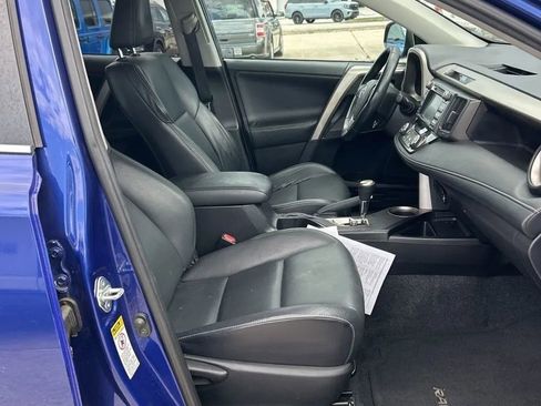 Used 2015 Toyota RAV4 Limited AWD/4WD image 23