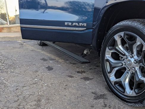 Used 2022 RAM 1500 Limited w/ Body-Colour Bumper Group image 18