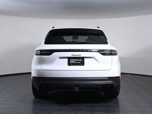 Certified 2023 Porsche Cayenne AWD/4WD image 6