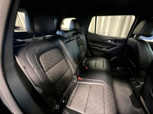 Used 2026 Chevrolet Equinox LT w/ Convenience Package II image 16