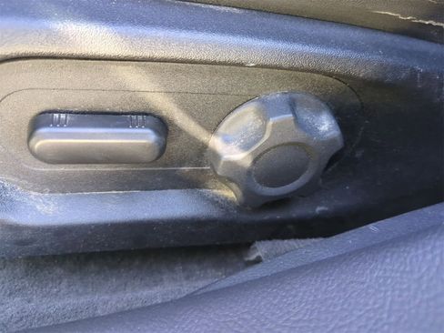 Used 2018 Ford Taurus SEL w/ Equipment Group 201A image 18