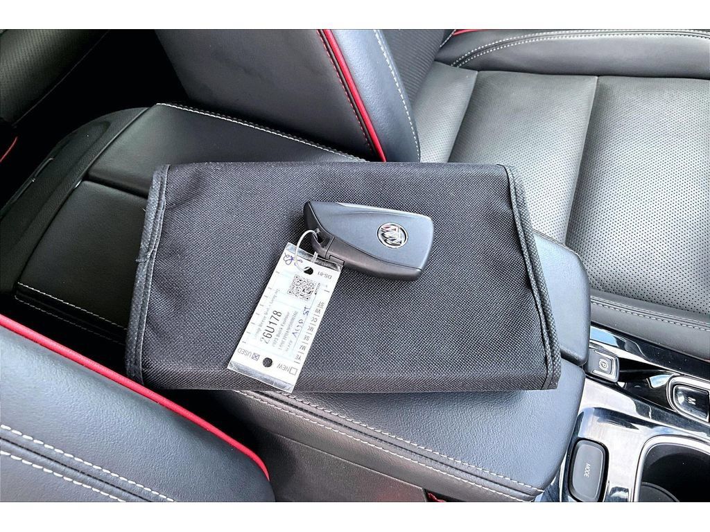 Used 2023 Buick Envision Essence w/ Technology Package I AWD/4WD image 35