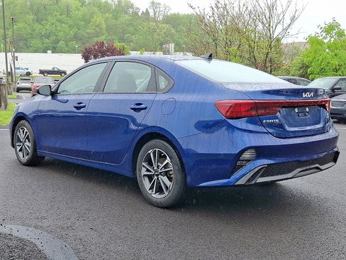 Used 2023 Kia Forte LXS FWD image 4
