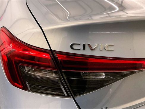 Used 2022 Honda Civic EX image 28