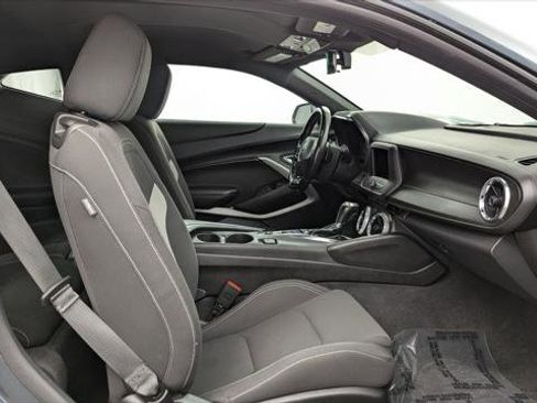 Used 2023 Chevrolet Camaro LT image 17