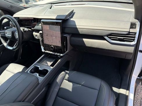 Used 2026 GMC Acadia Elevation w/ Black Edition FWD image 16