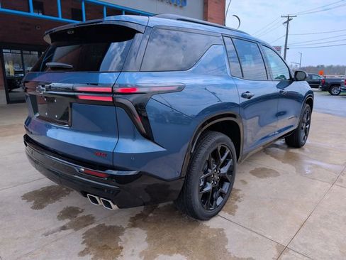 Used 2025 Chevrolet Traverse RS w/ LPO, Floor Liner Package image 9