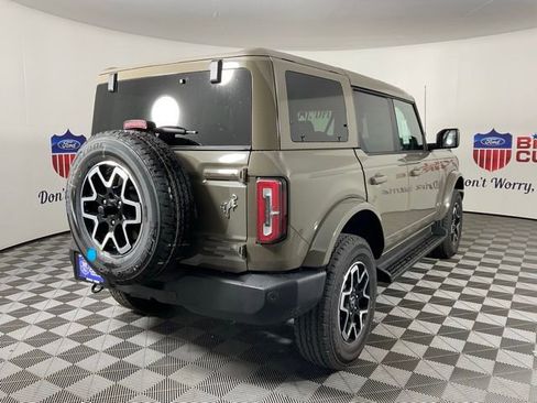 New 2025 Ford Bronco Outer Banks image 3