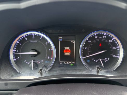 Used 2019 Toyota Highlander XLE FWD image 20