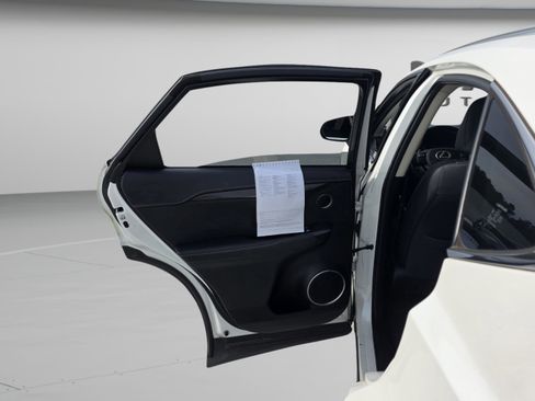 Used 2019 Lexus NX 300 FWD image 18