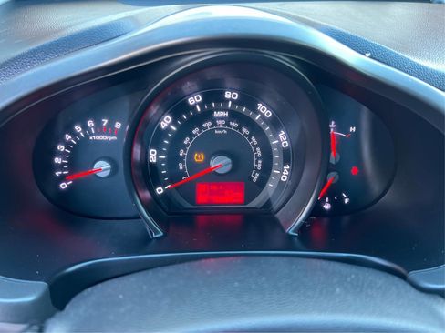 Used 2011 Kia Sportage EX w/ Premium Pkg w/Leather Seats image 16