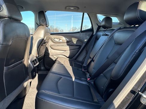 Used 2021 GMC Terrain SLT w/ Elevation Edition image 10