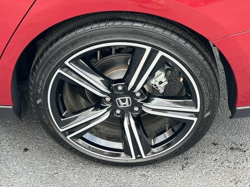 Used 2025 Honda Accord Sport image 12