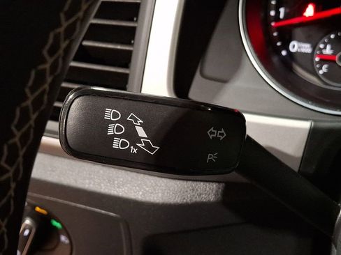 Used 2021 Volkswagen Atlas Cross Sport SE w/ Panoramic Sunroof Package image 21