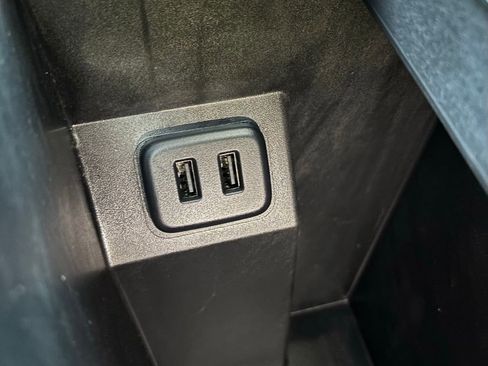 Used 2024 Chevrolet Equinox Premier image 29