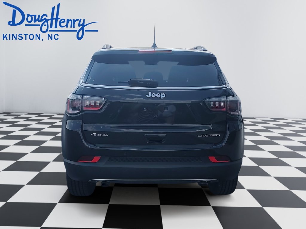 Used 2023 Jeep Compass Limited w/ Sun and Sound Group AWD/4WD image 4