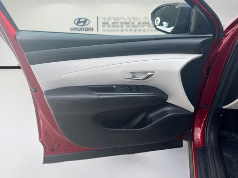 Used 2026 Hyundai Tucson SE FWD image 17
