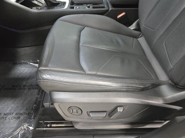 Used 2021 Audi Q3 2.0T Premium Plus w/ Premium Plus Package AWD/4WD image 23