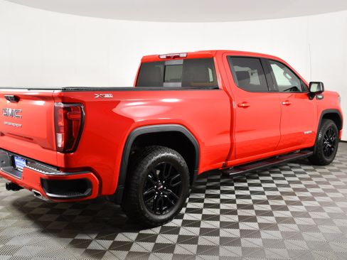 Used 2025 GMC Sierra 1500 Elevation w/ Elevation Premium Package AWD/4WD image 6